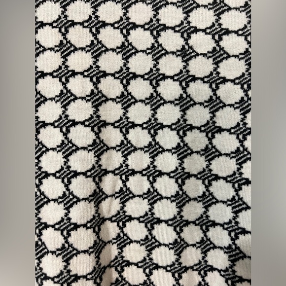 Women's Banana Republic Ex Fine Merino Italian Wool Black & White Design Sweater - Picture 3 of 6